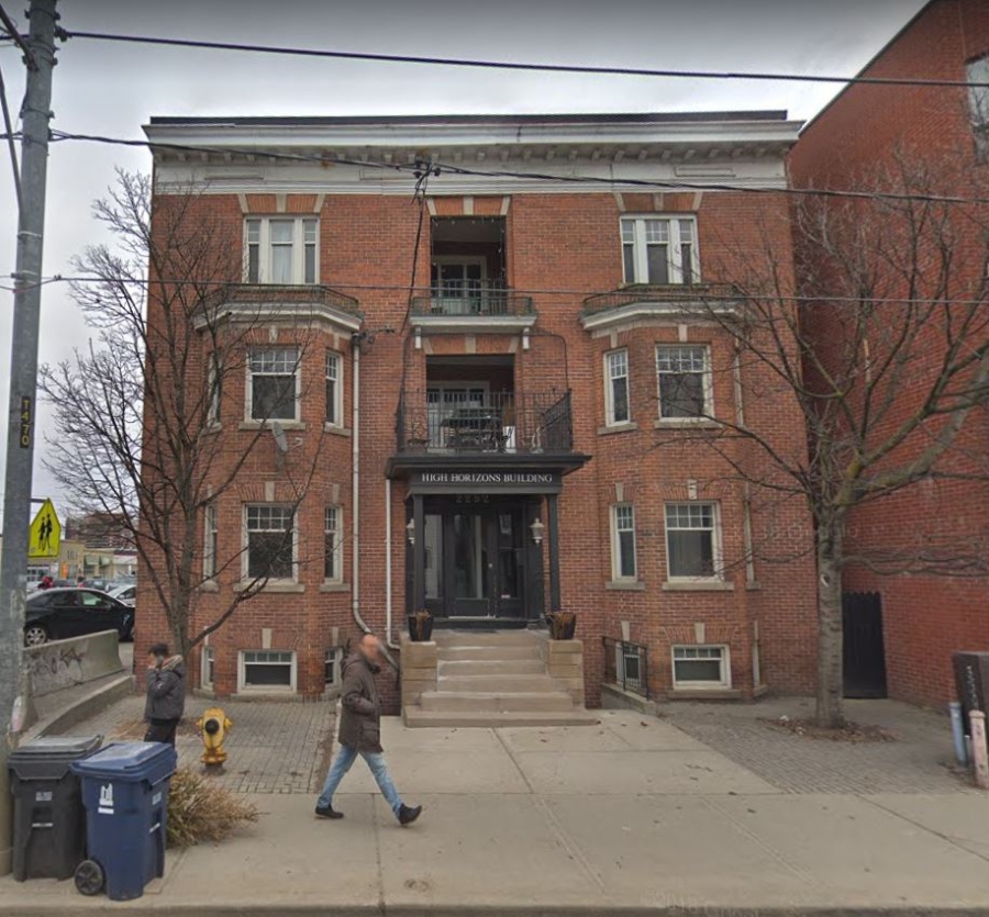 2252 Dundas Street West, Toronto - March 2018 - Google Streetview 