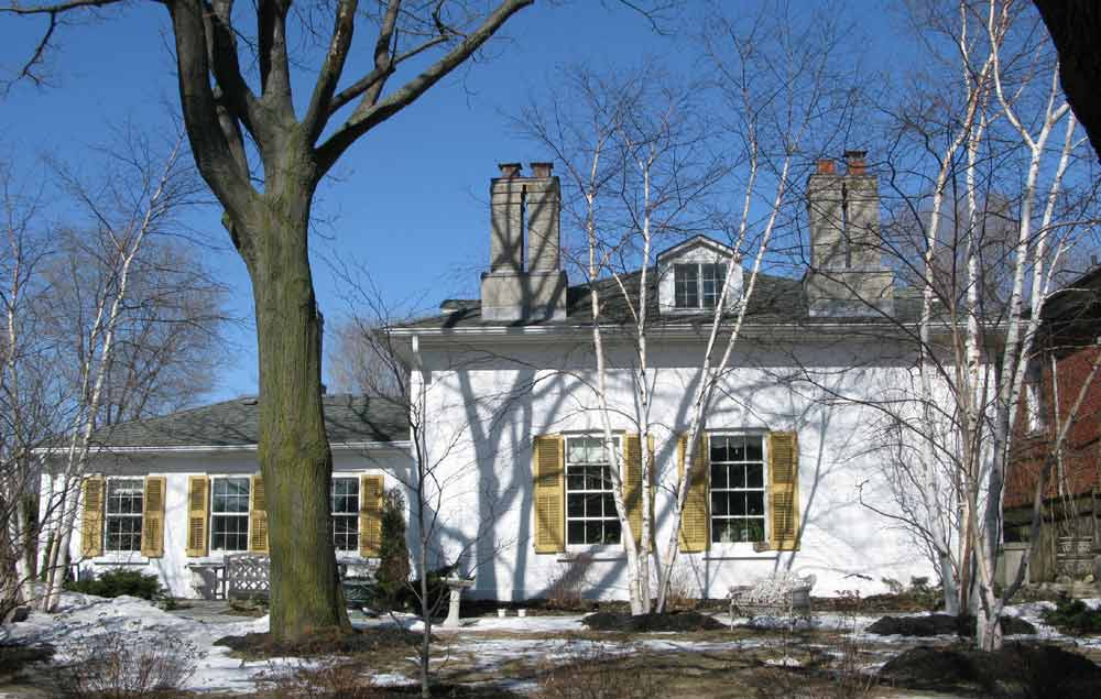 171 Old Forest Hill Road in 2006. (Photo by Bob Krawczyk.)