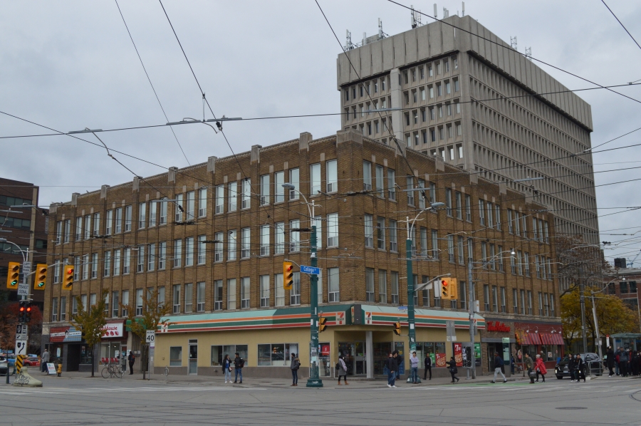 455-459 Spadina Avenue and 254-260 College Street, Toronto - 9 November 2018 - Photograph by Adam Wynne