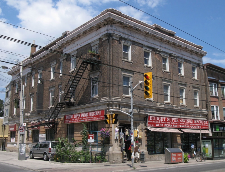ACO Toronto - 1482-1486 Queen Street West