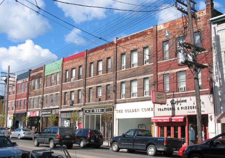 The Singer Building in 2006. (Photo by Bob Krawczyk.)